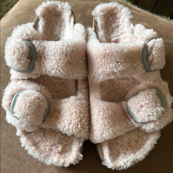 Pink Platform Shoes with Plush Fuzzy Texture - Picture 1 of 8